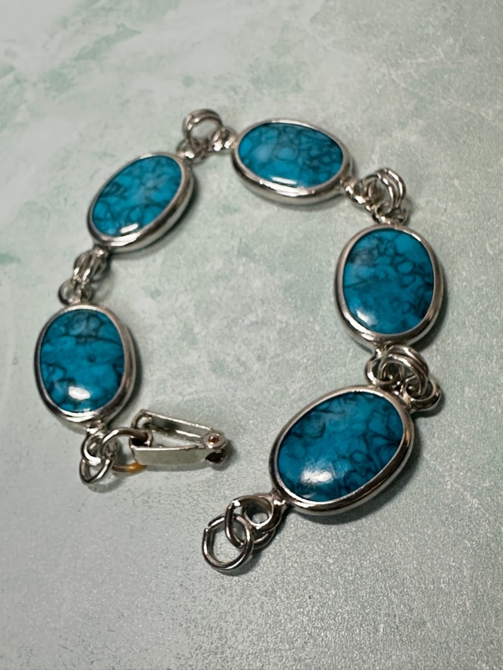 Vintage blue turquoise oval stone chain link bracelet sterling silver